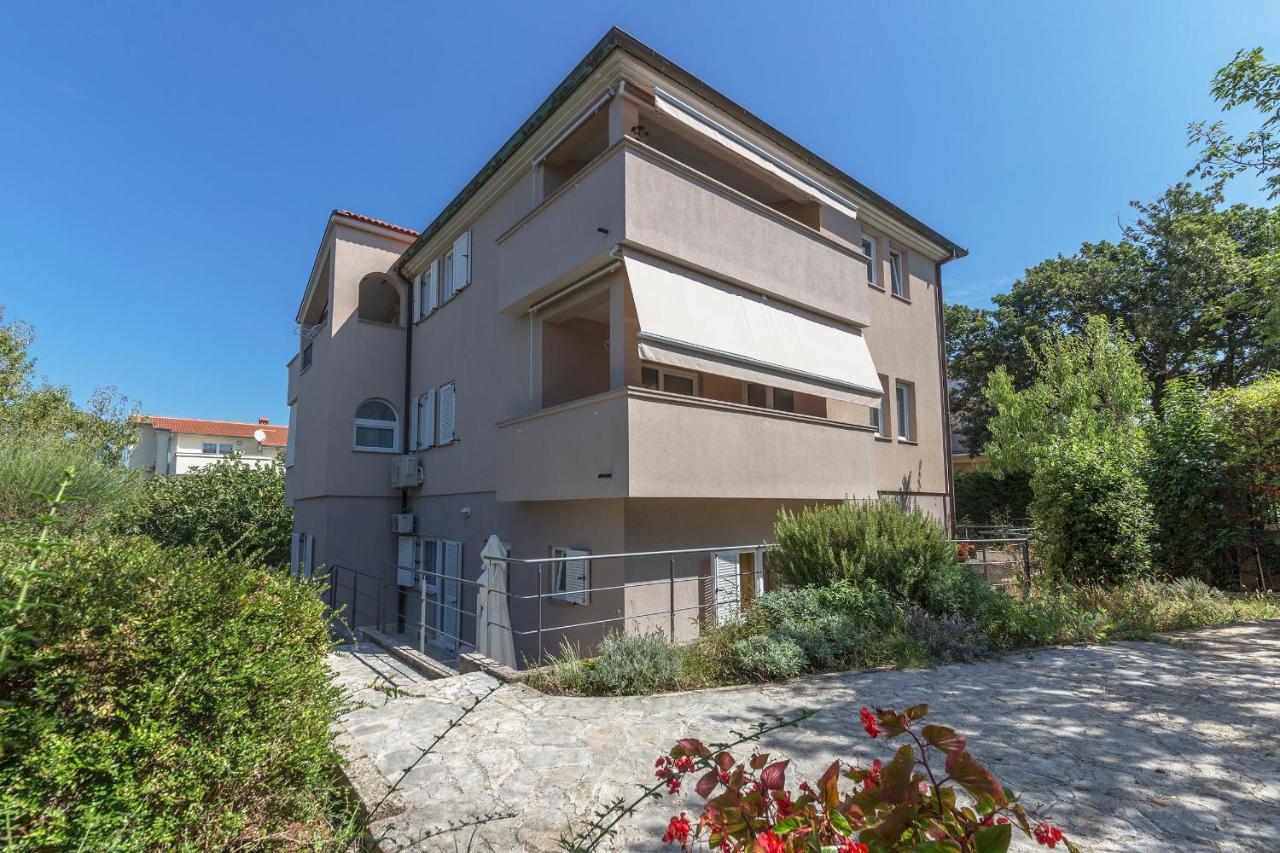 Apartments Pino Pula Exterior foto